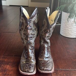 Ferrini Dark Brown Croc-Embossed Western Heeled Boots with Star Embroidery